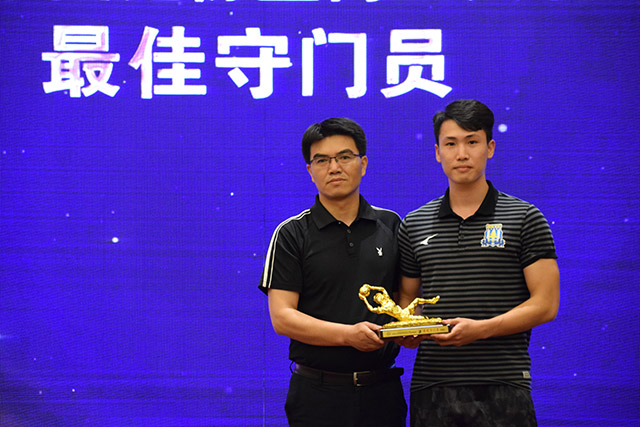 西甲上演最强矛盾之争 数据示巴萨击沉"黄潜"